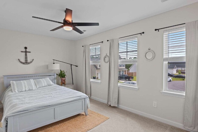 Building Photo - 410 Silverstone Pl