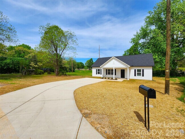 Building Photo - 1021 Jerome St