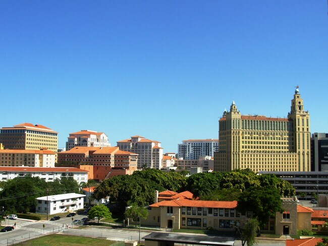 Building Photo - 1805 Ponce de Leon Blvd