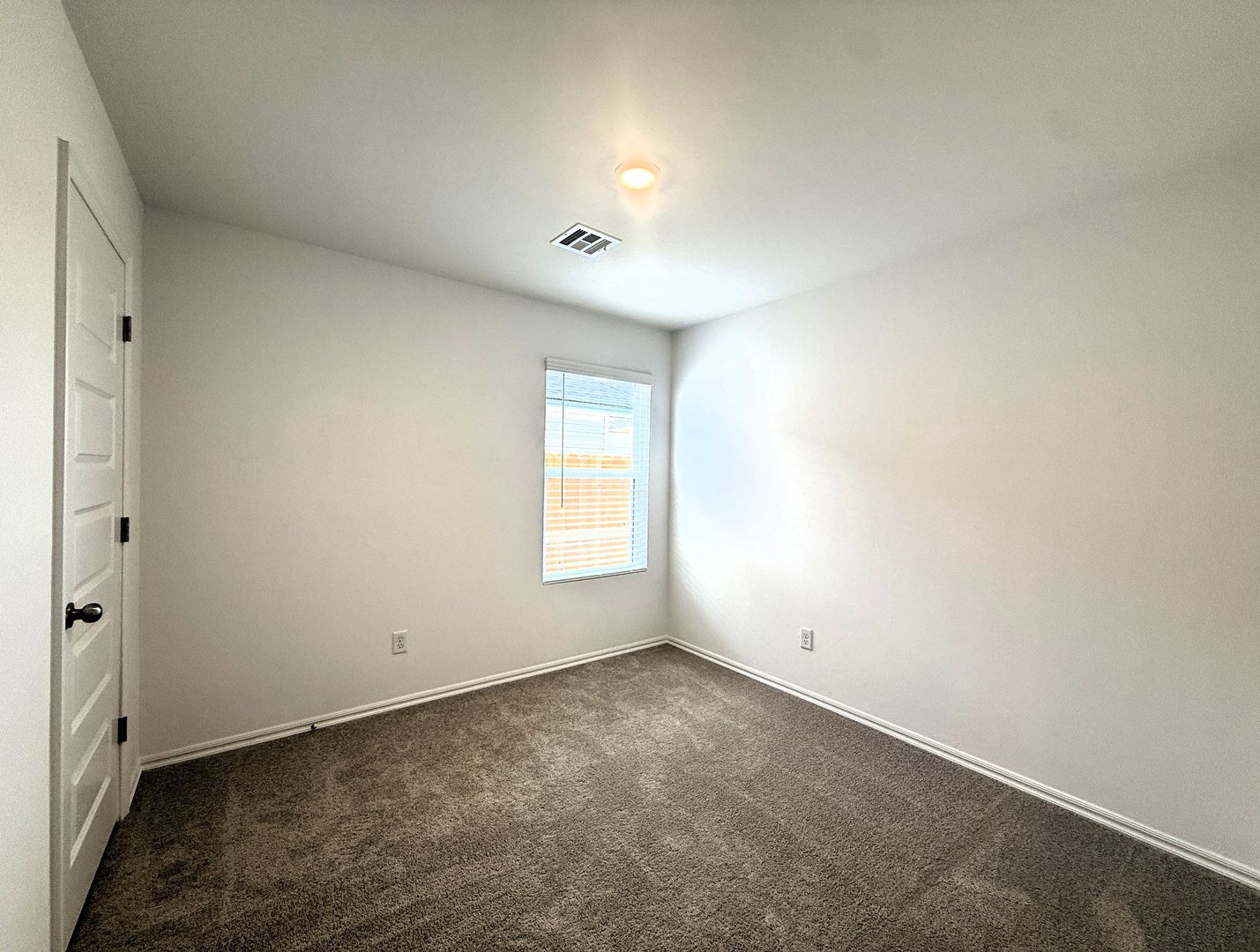 Building Photo - 3625 Blue Ave