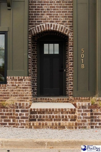 Building Photo - 501 W Cheves St