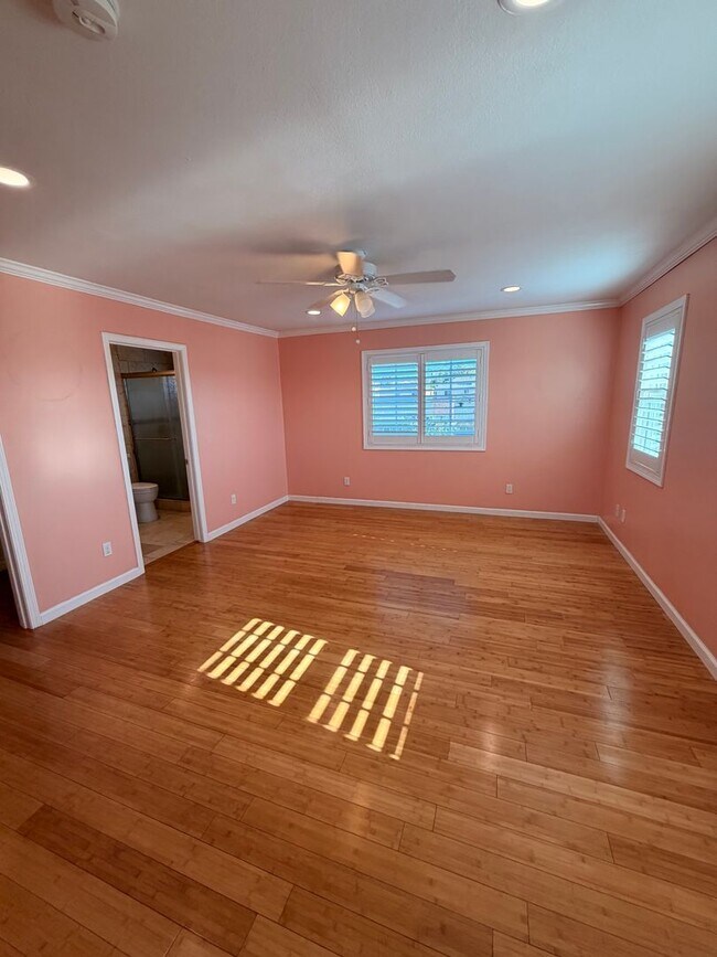 Building Photo - Unbelievable 4 Bed, 4 Bath House For Rent In Buena Park-Must See To Appreciate!