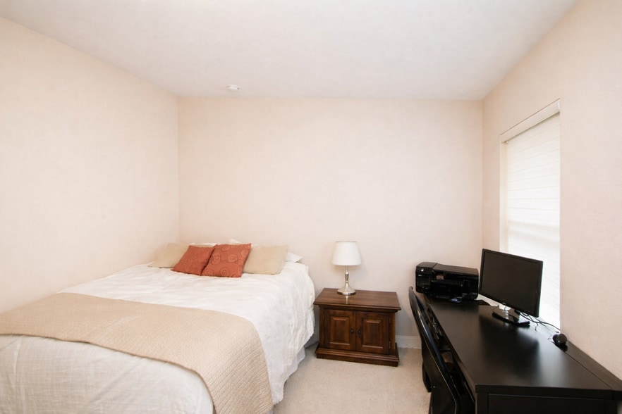 Second Bedroom - 3342 Tejon St