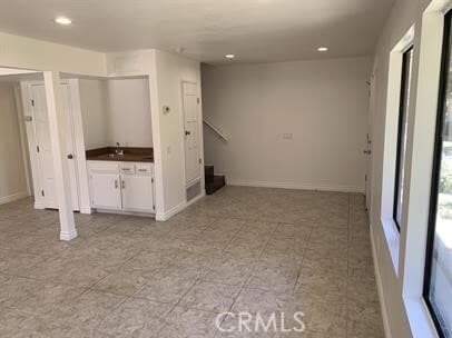 Building Photo - 9802 Mammoth Dr