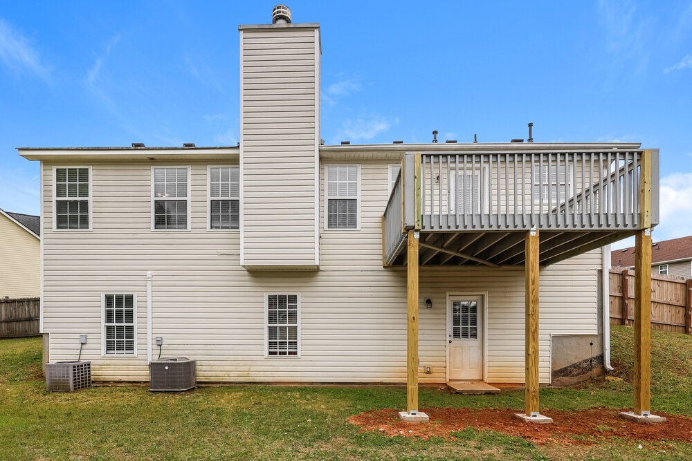 Building Photo - 714 Cherry Branch Cir