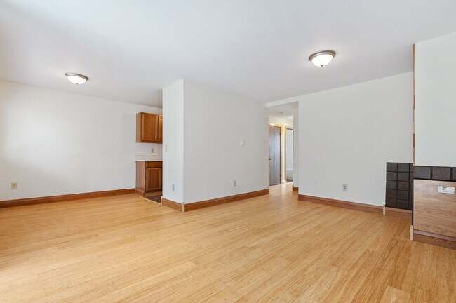 Interior Photo - SAM Samsara