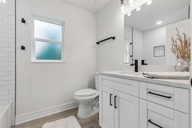 Building Photo - 5535 Tevis Terrace