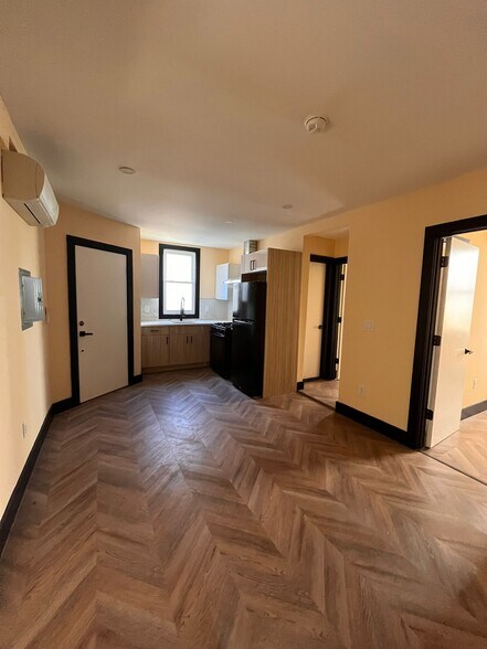 Building Photo - 283 Monticello Ave