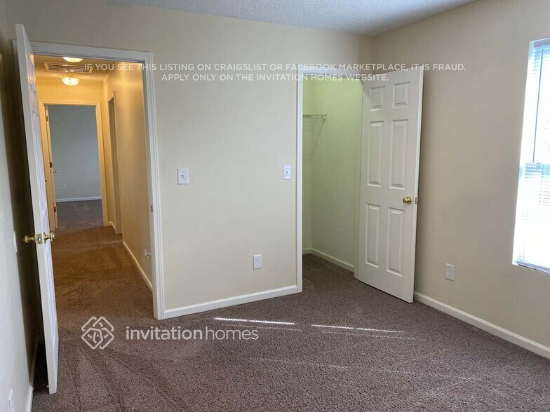 Building Photo - 3811 Cameron Creek Dr