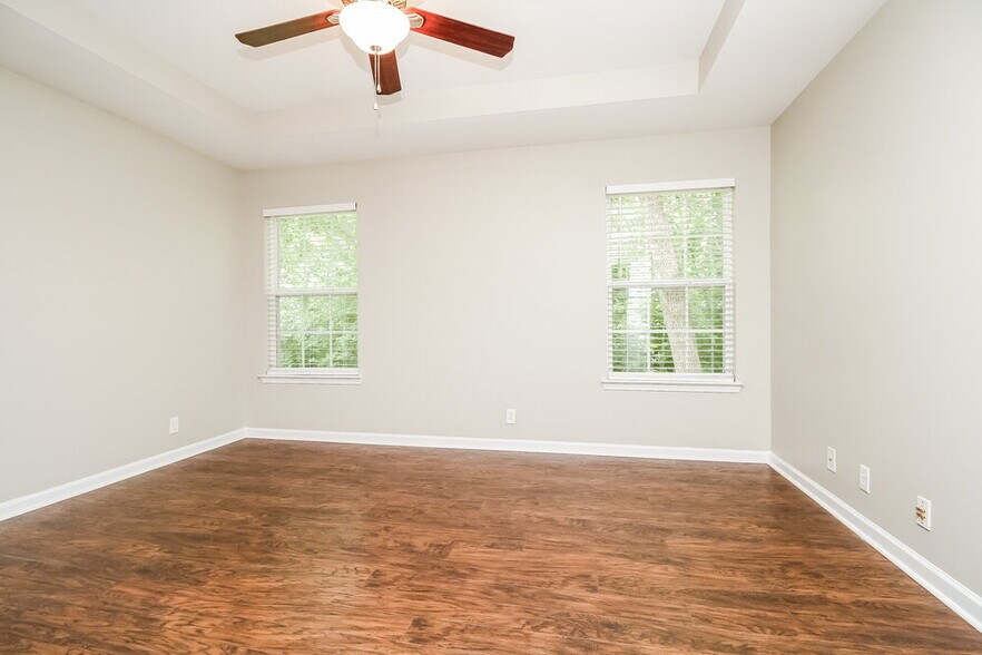 Building Photo - 2013 St Andrews Dr