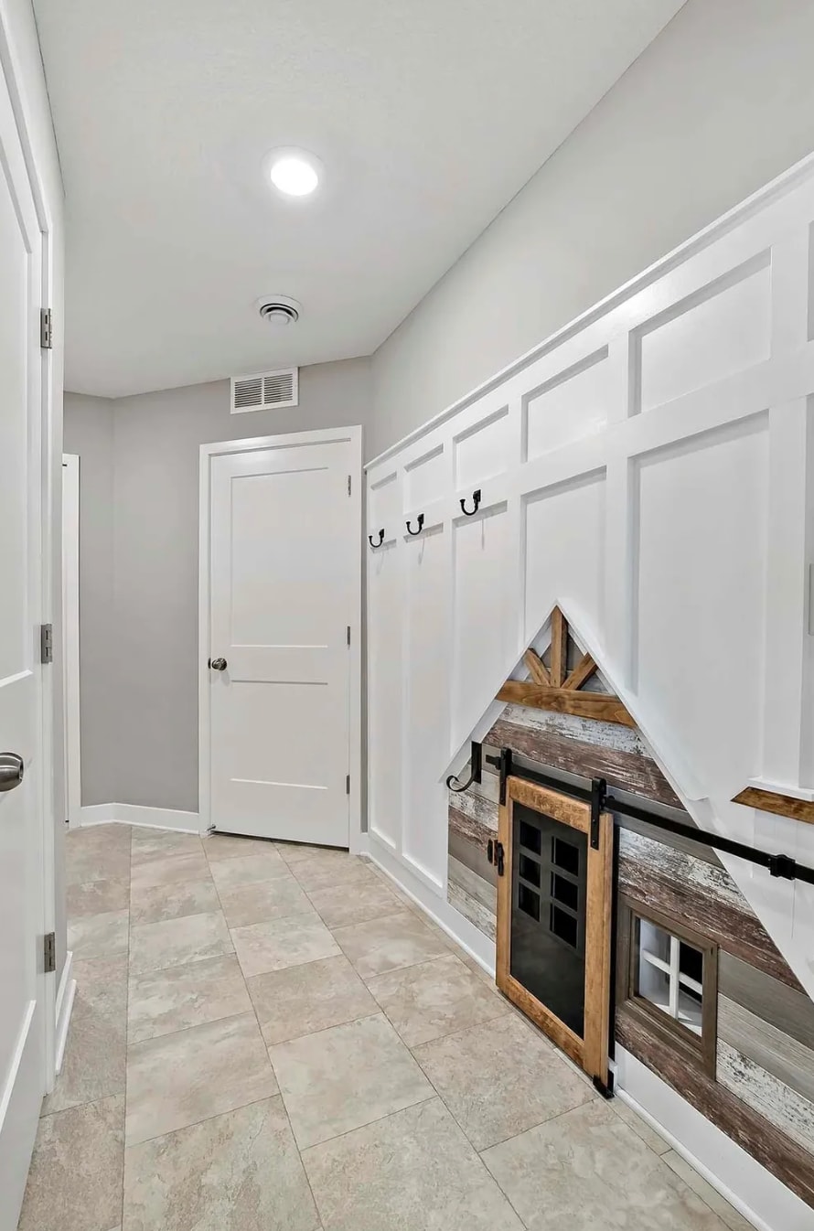 Building Photo - 10886 Glacier Ln N