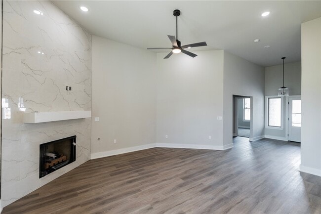 Building Photo - 808 Kelley Ann St