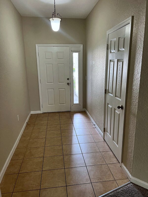 Building Photo - 13926 Dove Wing Ct