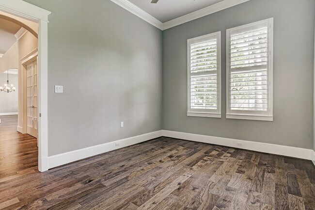 Building Photo - 325 Bunker Hill Rd