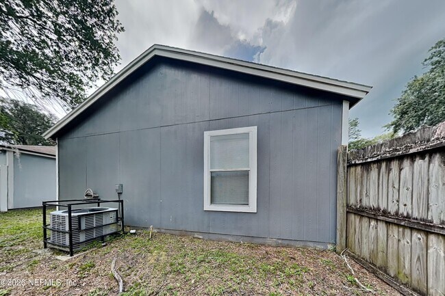 Building Photo - 5629 Ellis Trace Dr