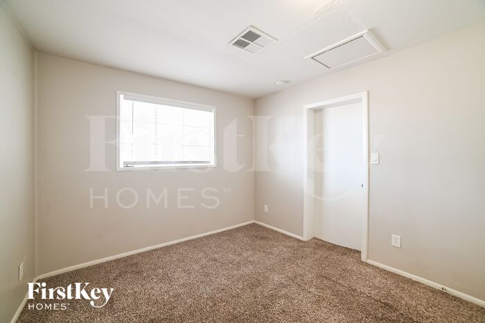 Building Photo - 2933 W Citrus Way