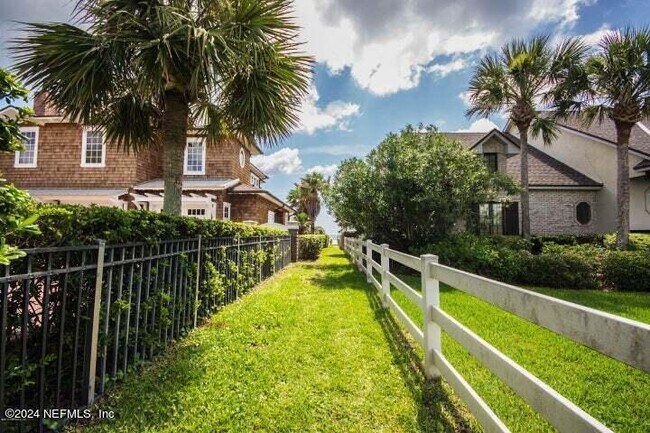 Building Photo - 110 Overlook Dr