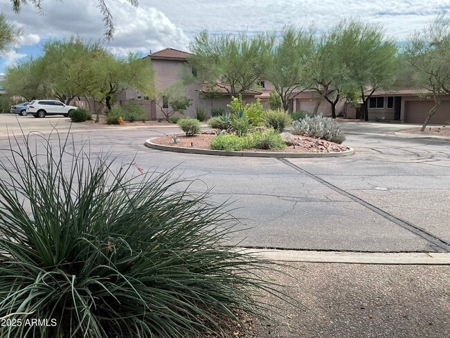 Building Photo - 7650 E Williams Dr