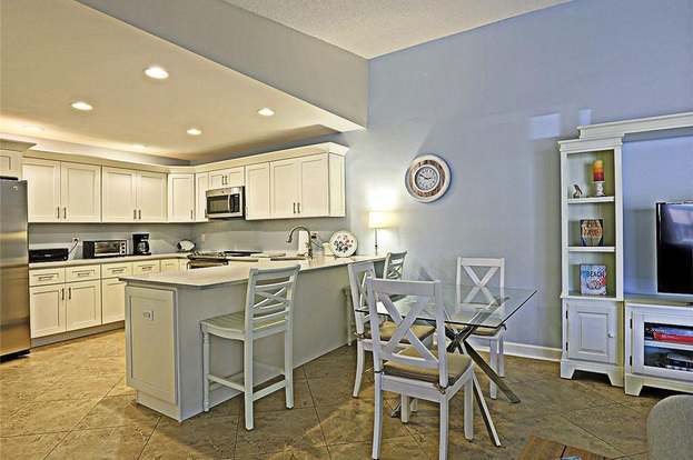 Building Photo - 6310 Royal Woods Dr