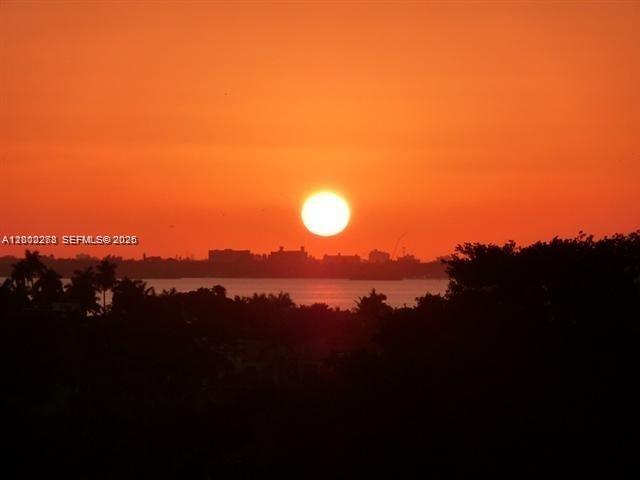 Building Photo - 5700 Collins Ave