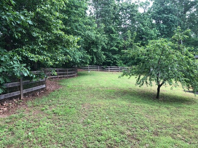 Building Photo - Hidden Haven