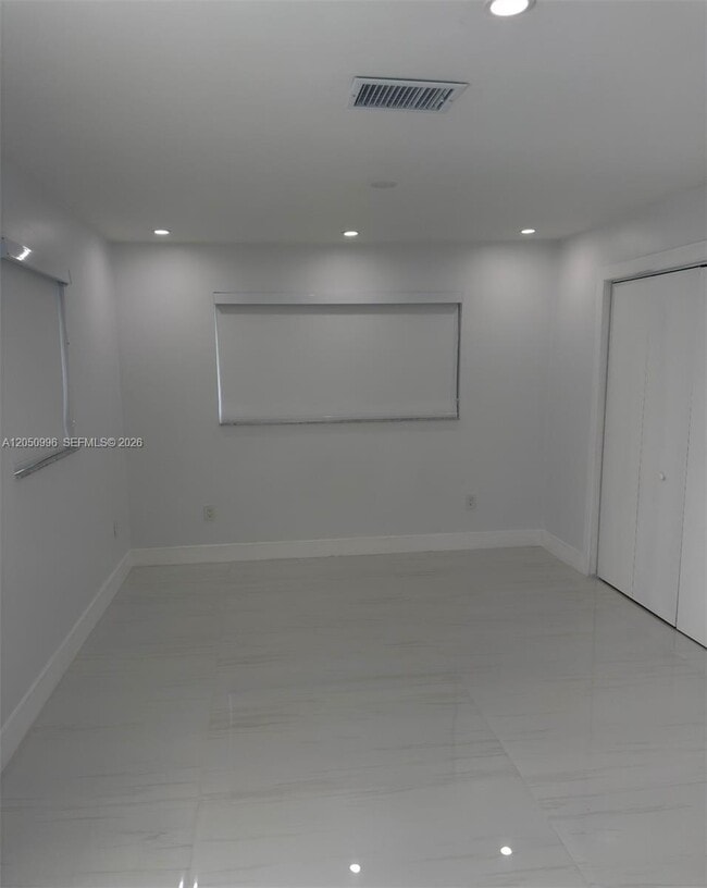 Building Photo - 13895 SW 22nd St