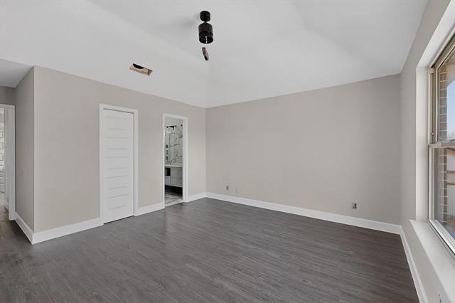 Building Photo - 5204 Sherburne Dr