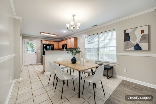 Building Photo - "Charming 2-Bed, 2-Bath Retreat in Fort Mill - 1,100 Sq Ft of Comfort!"