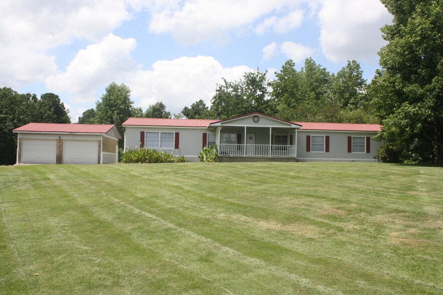 home and garage - 3305 Peaceway Dr