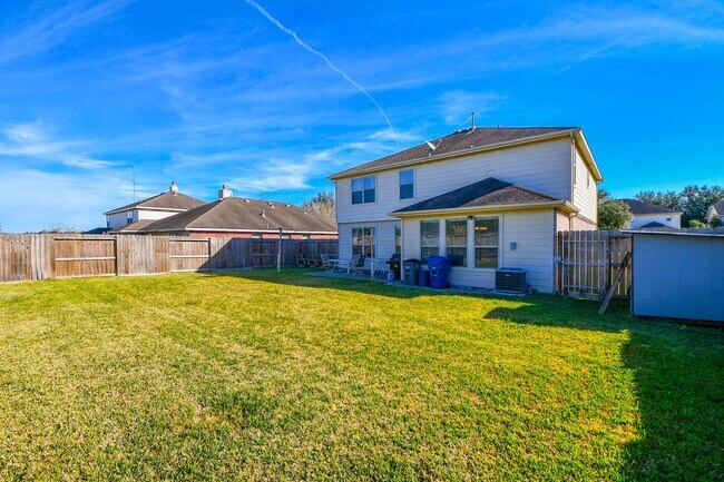 Building Photo - 2810 Powell Springs Ct