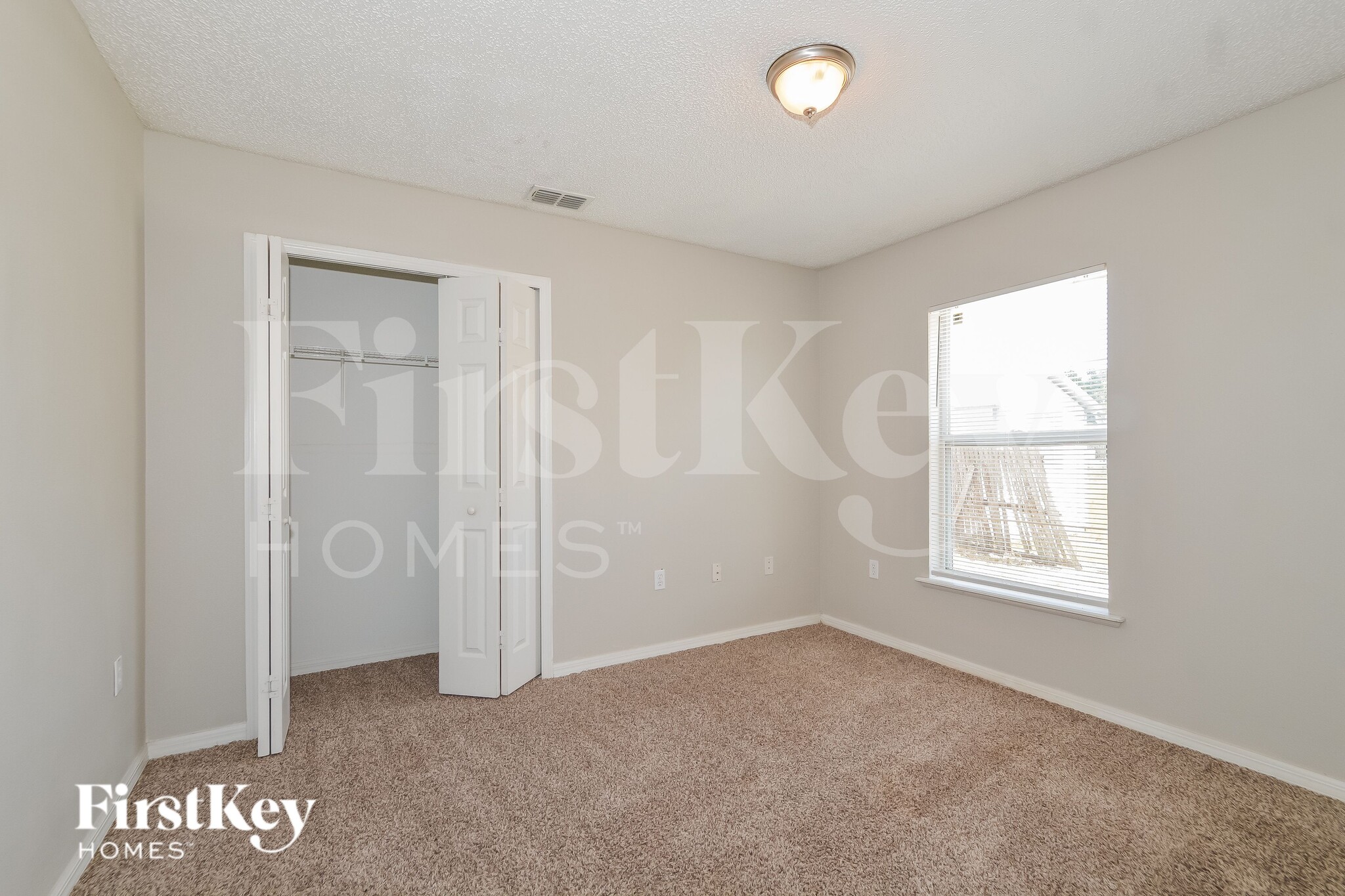 Building Photo - 3637 Queens Cove Blvd