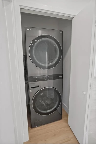 Building Photo - 21330 Lemarsh St