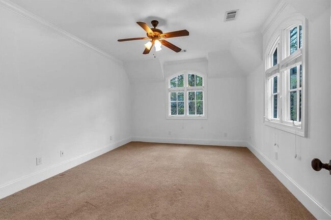Building Photo - 115 Mount Paran Ridge