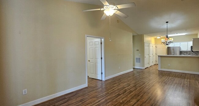 Building Photo - River Oaks Community