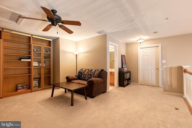 Building Photo - 318 Native Dancer Cir