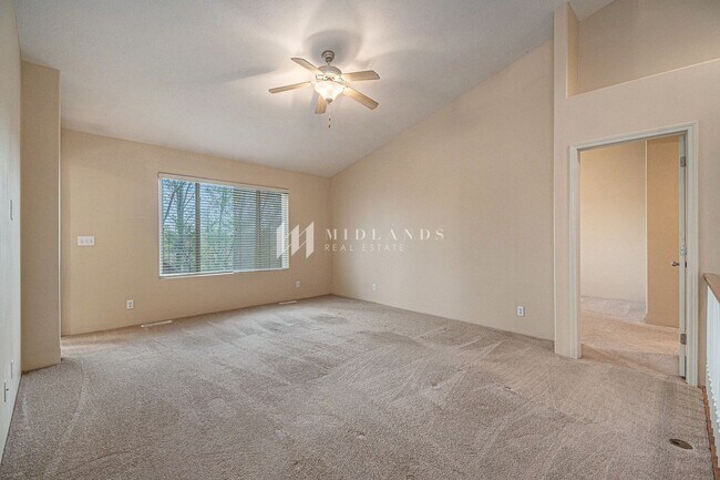 Building Photo - Ranch Townhome in Shadow View