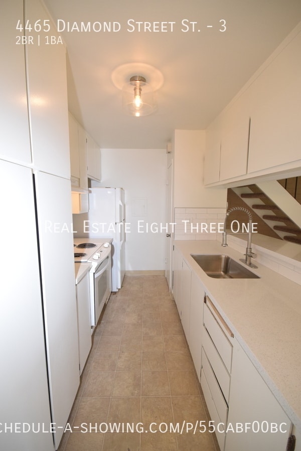 Building Photo - 4465 Diamond St