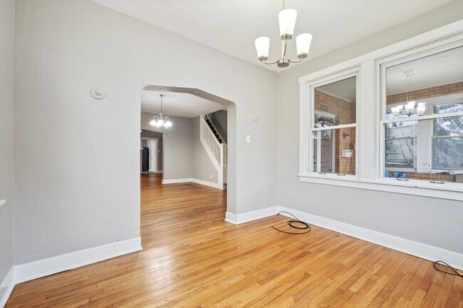 Building Photo - 101-103 E Agnew Avenue