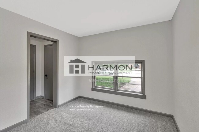 Building Photo - 8302 E Gilbert St