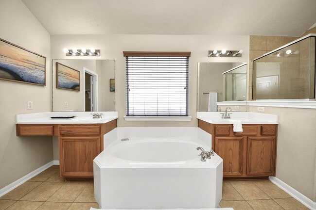 Building Photo - 13342 Southpoint Ln