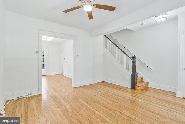 Building Photo - 4231 Jenifer St NW