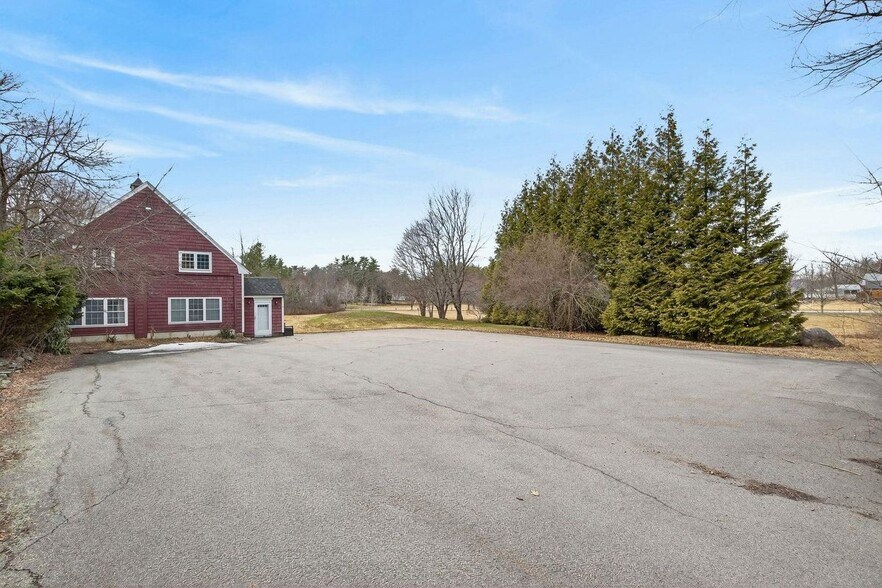 Building Photo - 178 Exeter