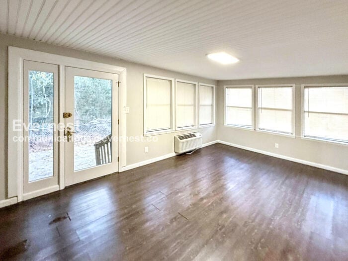 Building Photo - 615 Cahaba Manor Trail