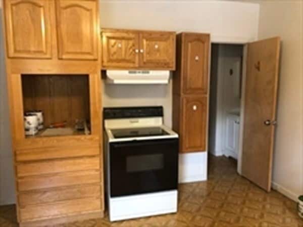 Building Photo - 110 Daniels St