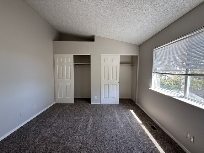Building Photo - Great home in Sparks!