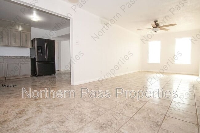 Building Photo - 8125 Loma Terrace Rd