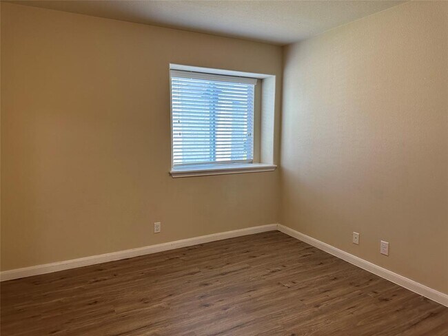 Building Photo - 316 Pack Horse Dr