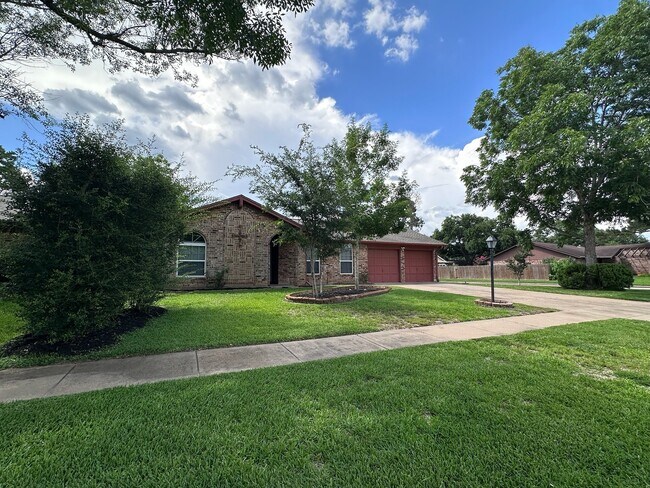 Building Photo - 21302 Park Rock Ln