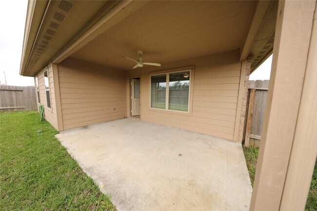 Building Photo - 23210 Royal Tiger Rd
