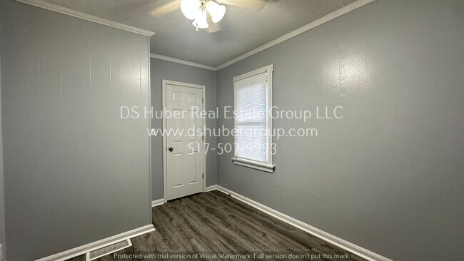 Building Photo - 224 E Willard Ave